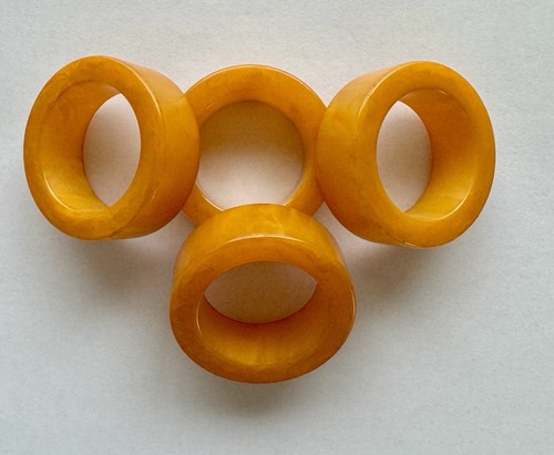 Vtg Napkin Rings Holders Bakelite Butterscotch Catalin Yellow Set of 4