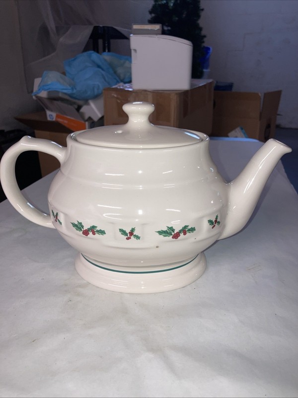 Longaberger Pottery Woven Traditions Holly 5 Cup Teapot Exc