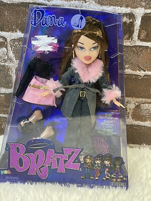 BRATZ DANA DOLL DENIM OUTFIT PINK FUR TRIM JACKET SPARLE JEANS THE