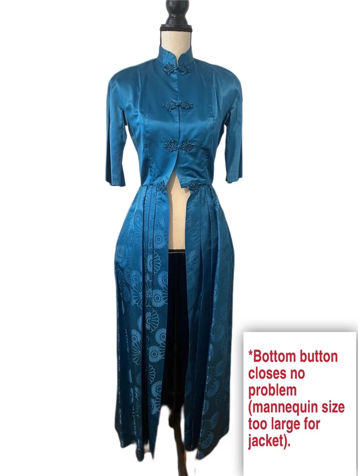 CHAQUETA DE 2 piezas de seda satinada dinastía años 60 con pantalones azul verdoso de colección Foto 3 de 4
