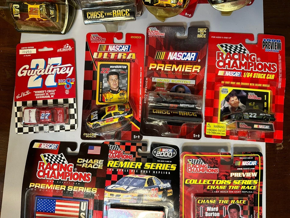 Lote de 14 coches Racing Champions escala 1/64 Ward Burton Caterpillar MBNA Gwaltney Foto 3 de 4