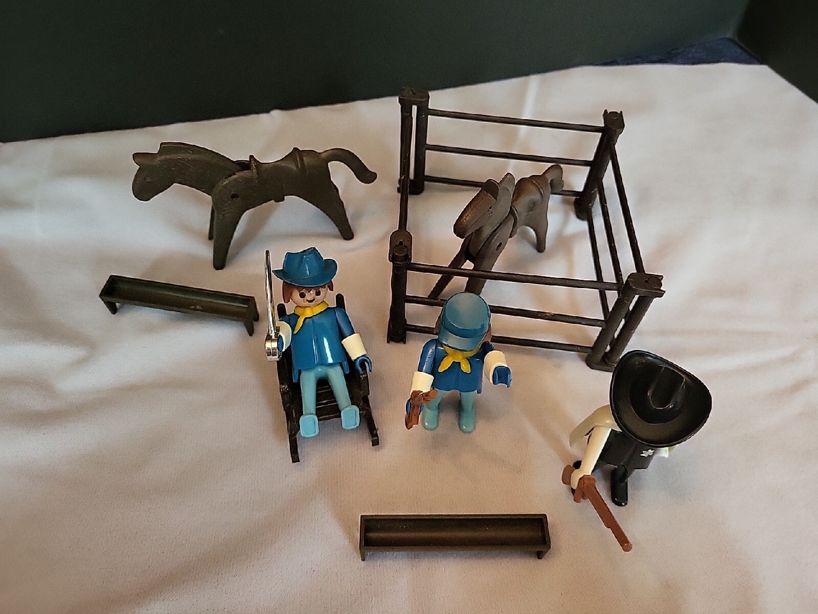 Picture 2 of 8