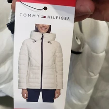Tommy Hilfiger Women's Essential Lightweight Packable Puffer Jacket Colors/Sizes