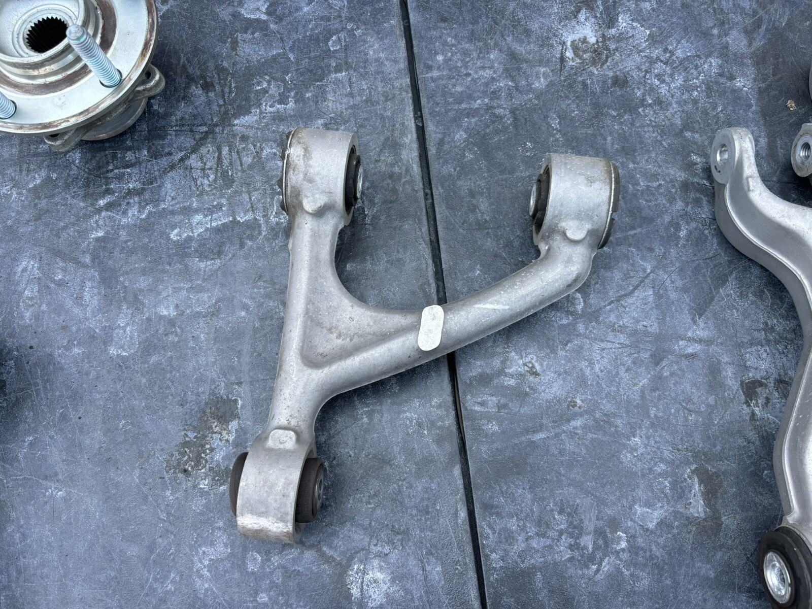 Aston Martin DB9 GT 2016 Rear Right Suspension Parts 13-16