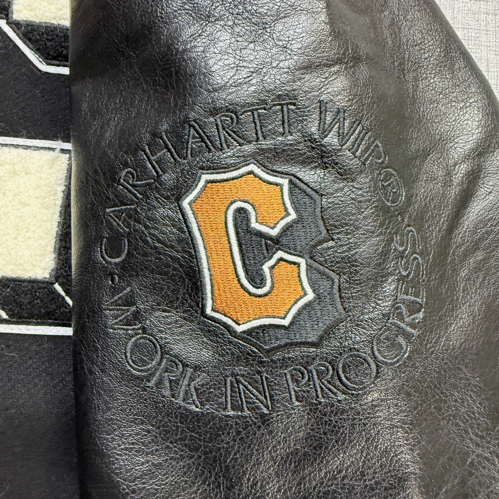 Carhartt WIP Brown Ducks Bomber Jacket Men's L Black Varsity Faux Leather thumbnail 8