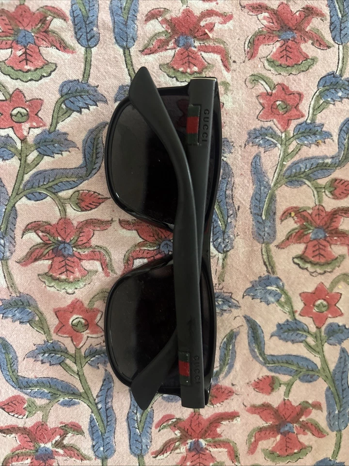 Gucci Sonnenbrille Damen Schwarz Neu - Bild 2 von 2