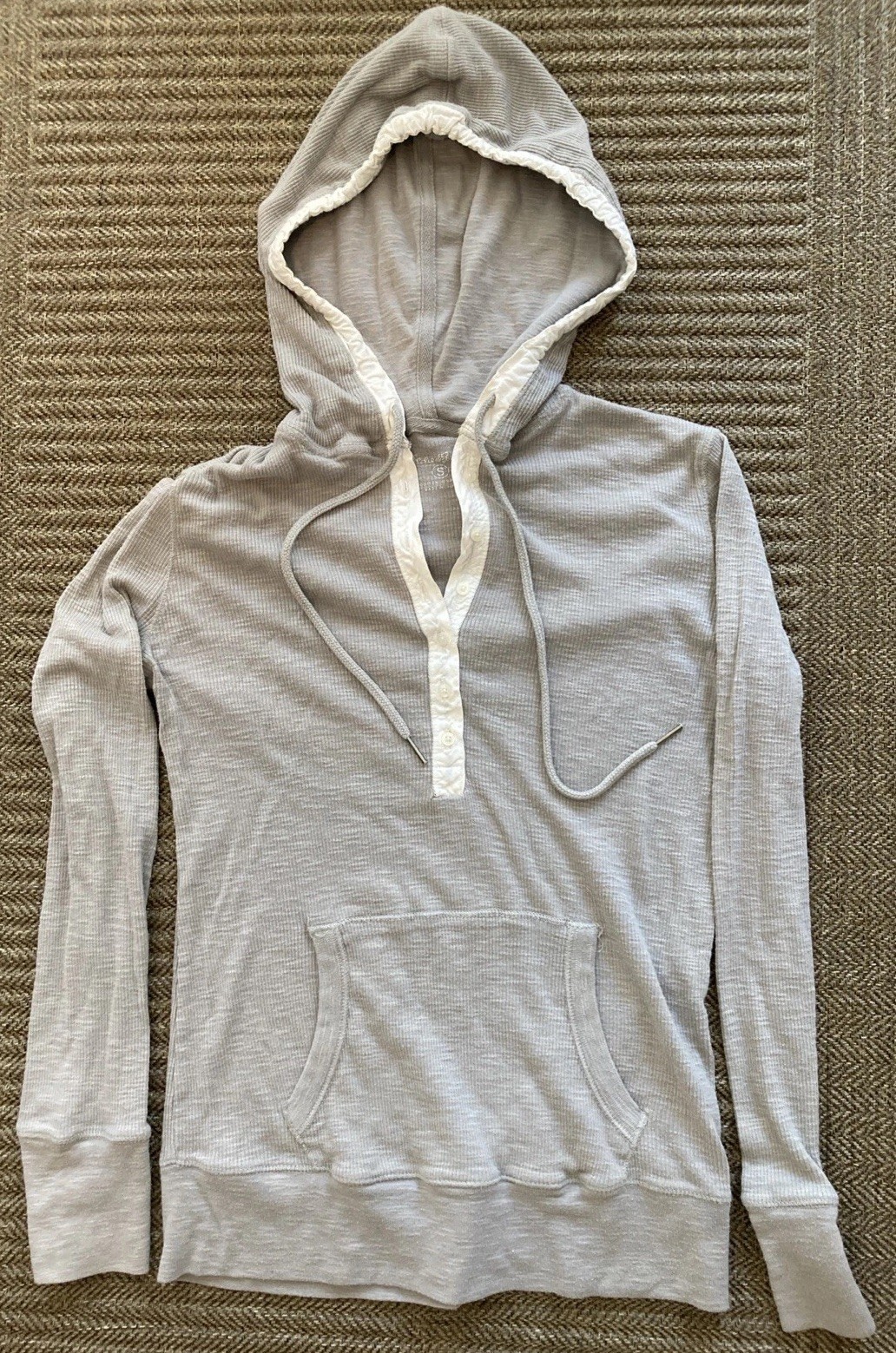 EDDIE BAUER women’s Hoodie Shirt Gray Cotton Blend Size Small front pocet