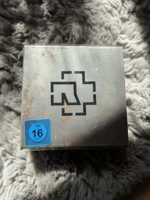 Rammstein Made in Germany 1995-2011 - Limited Super Deluxe Edition, rostende Box