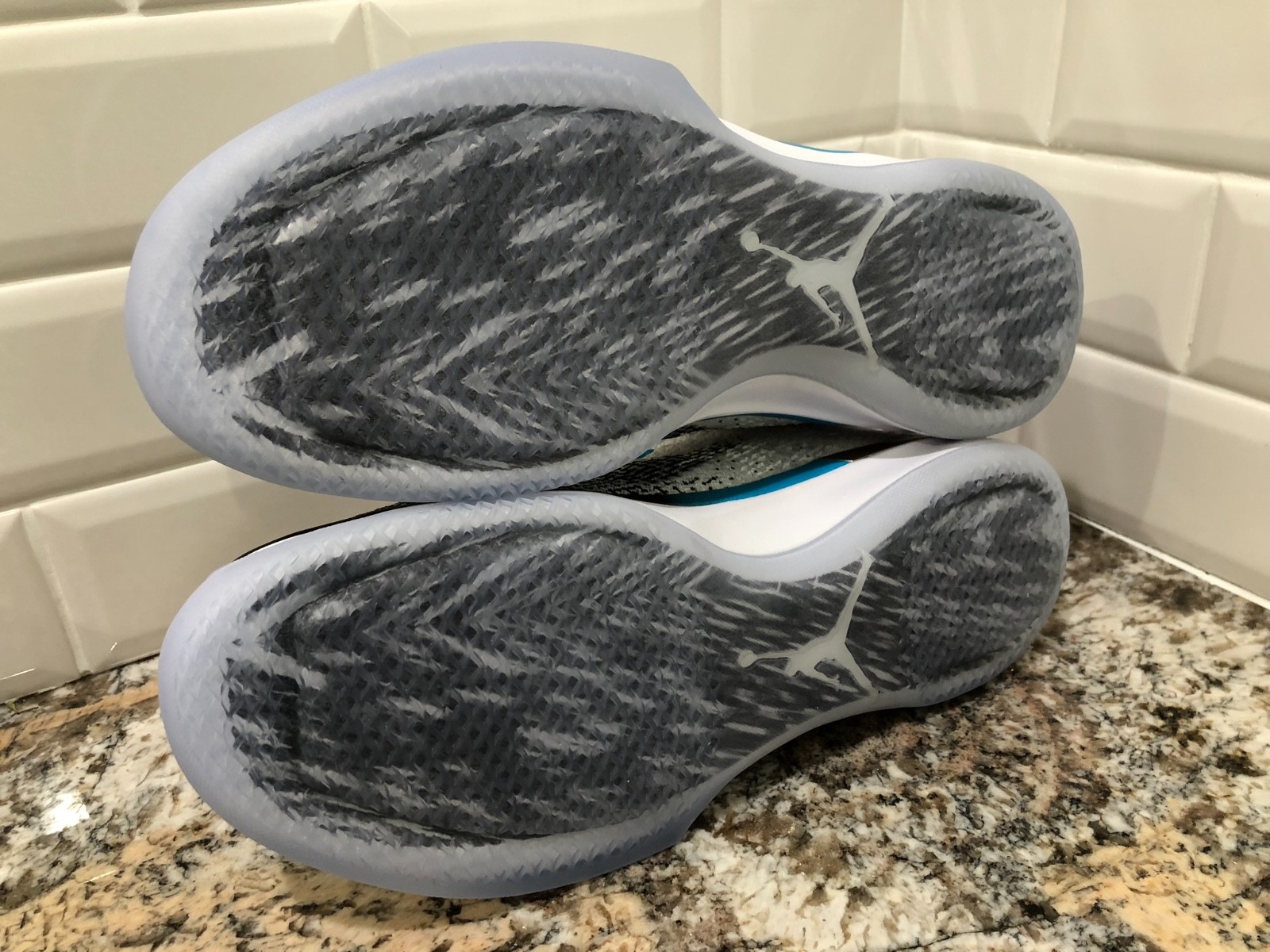 Nike air 31 jordan xxxi 31 air n7 schwarz - weiß - silber - türkis männer 854272-003 sz. 1716d0 Nike air 31 jordan xxxi 31 air n7 schwarz - weiß - silber - türkis männer 854272-003 sz. 1716d0