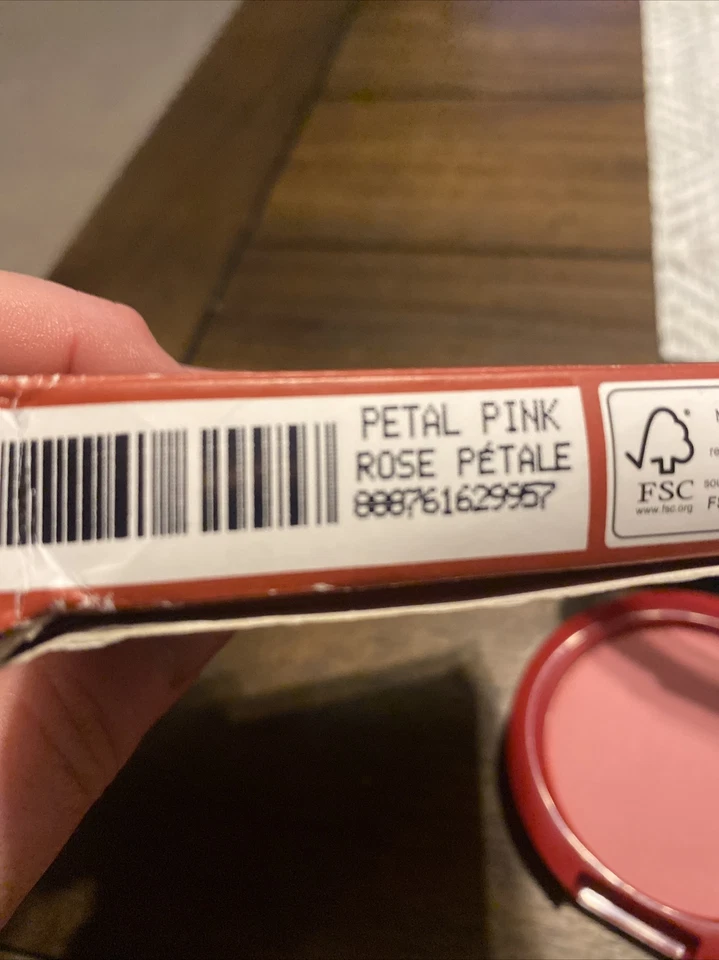 Fmg Glimmer Powder Blush - Select Petal Pink Rose Petale - Avon Makeup - Image 2 of 4