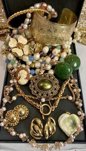Lotto bigiotteria costume vintage Estate! MONET, TRIFARI e altro ancora! - Foto 3 di 4