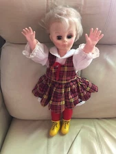 Lovee Doll Co. 1980 19” Doll Orginal Outfit Yellow Boot Skates