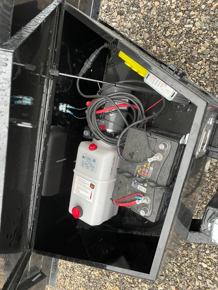 Remolque de volteo Liberty 6x12 eje tándem Foto 4 de 4