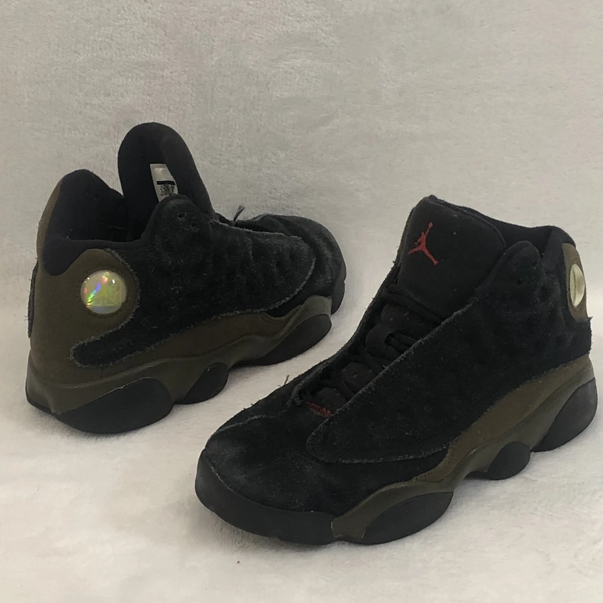 Jordan 13 top black and olive