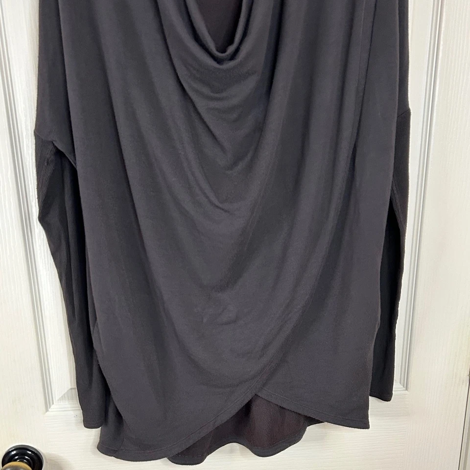 Sudadera con Capucha Athleta Purana Gris Mujer Mediana Foto 3 de 4