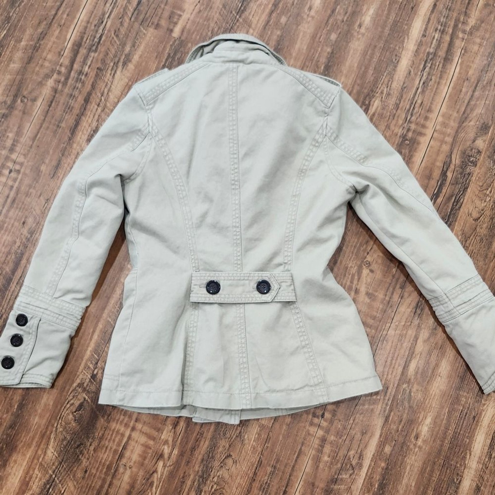 Converse Button-Up Jacket- size small - image 9