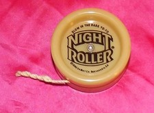    Vintage 1990 Damert Night Roller Glow In The Dark Yo Yo