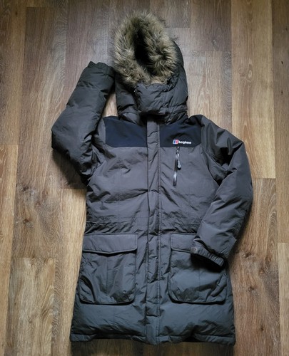Dark Khaki Berghaus Puffer Jacket Fur Hooded Mid-length Age 15 Teenager Unisex - Picture 16 of 17