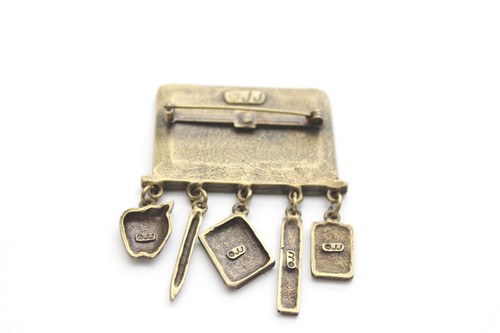 Broche vintage JJ Dangle CHARM bronce envejecido escuela pizarra matemáticas ARTEFACTOS - Imagen 3 de 3