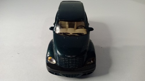 Saico Chrysler PT Cruiser Diecast Car 1/34 Scale Pull Back Friction Doors Open - Picture 4 of 10