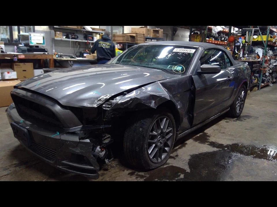 Brazo limpiaparabrisas derecho Mustang 2010-2014 1539795 Foto 2 de 4