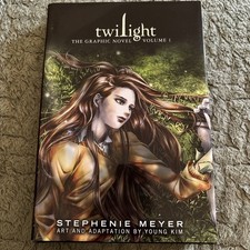 Twilight Graphic Novel Volume 1 by Stephenie Meyer 1st UK Hardback Edition 2010