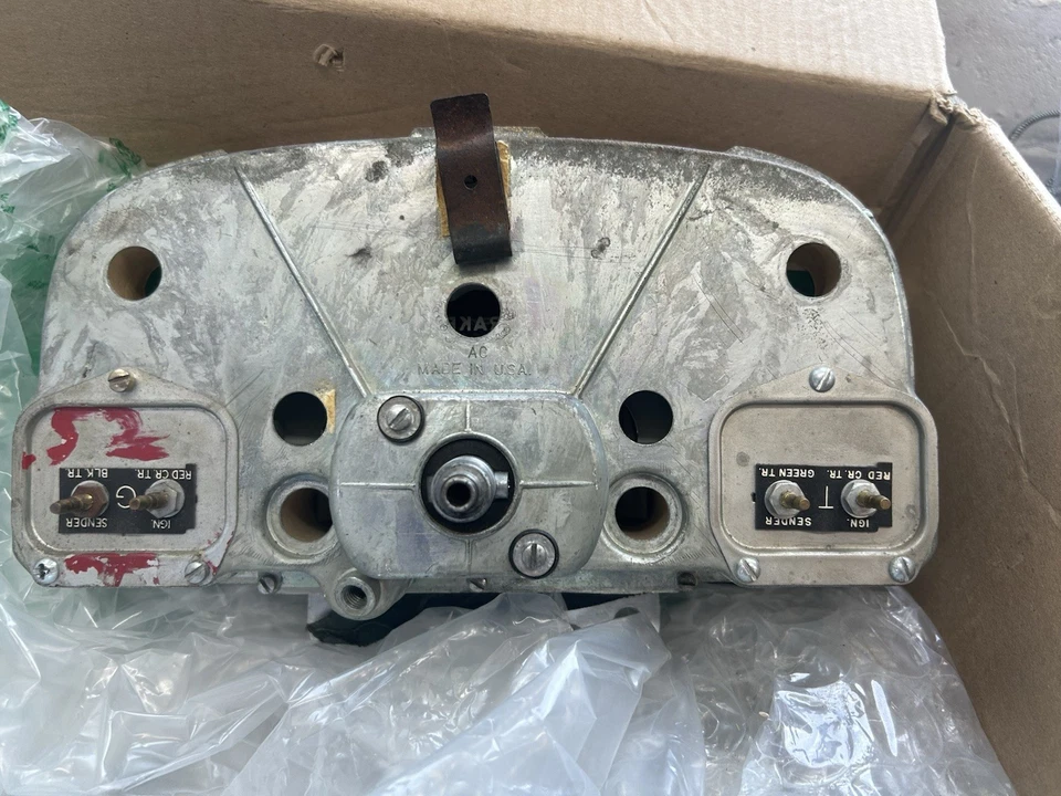 1951 52 Cadillac Instrument Panel - Image 3 of 4