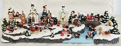 Vintage Snowy Village Scene Danson Decor Inc. 19  Long Santa Roof Top Town 
