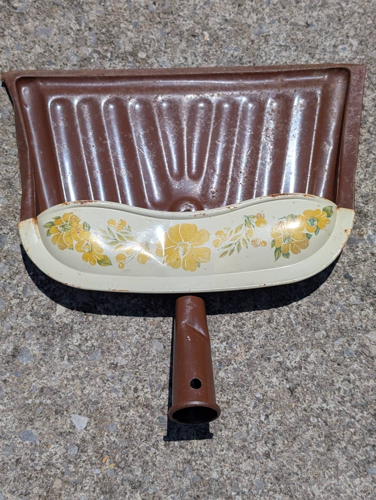 Vintage Brown JV REED Metal Tin Litho Dustpan M TABOR DUTCH FOLK ART DESIGN AF