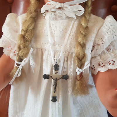 Ancienne grande poupée N°62 Breveté SGDG avec son costume