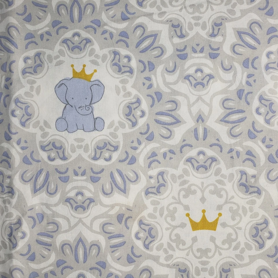 Tela Daisy Kingdom Duke Medallion CP61578 Blanco Gris Floral Elefante 65" x 43" Foto 3 de 4