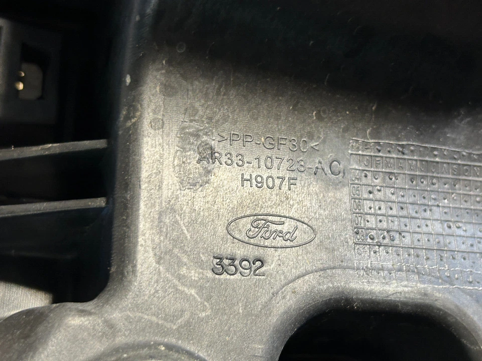 FORD MUSTANG 2010-2014 MONTAJE BANDEJA BATERÍA, AR33-10723-AC Foto 3 de 3