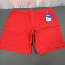 NWT Chubbies The Strawberries 7” Flat Front Classics Shorts 32