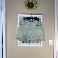 Riders Vintage 90s Cuffed Pale Green Shorts Size: 16M