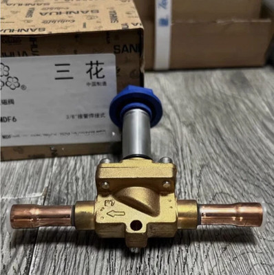 1PCS NEW FOR Refrigerant solenoid valve MDF-A03-10L004 220V