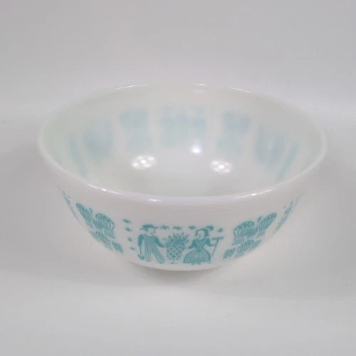 VTG PYREX Mixing Bowl - 2.5 Quart - Butterprint Amish Farmer Turquoise - 403