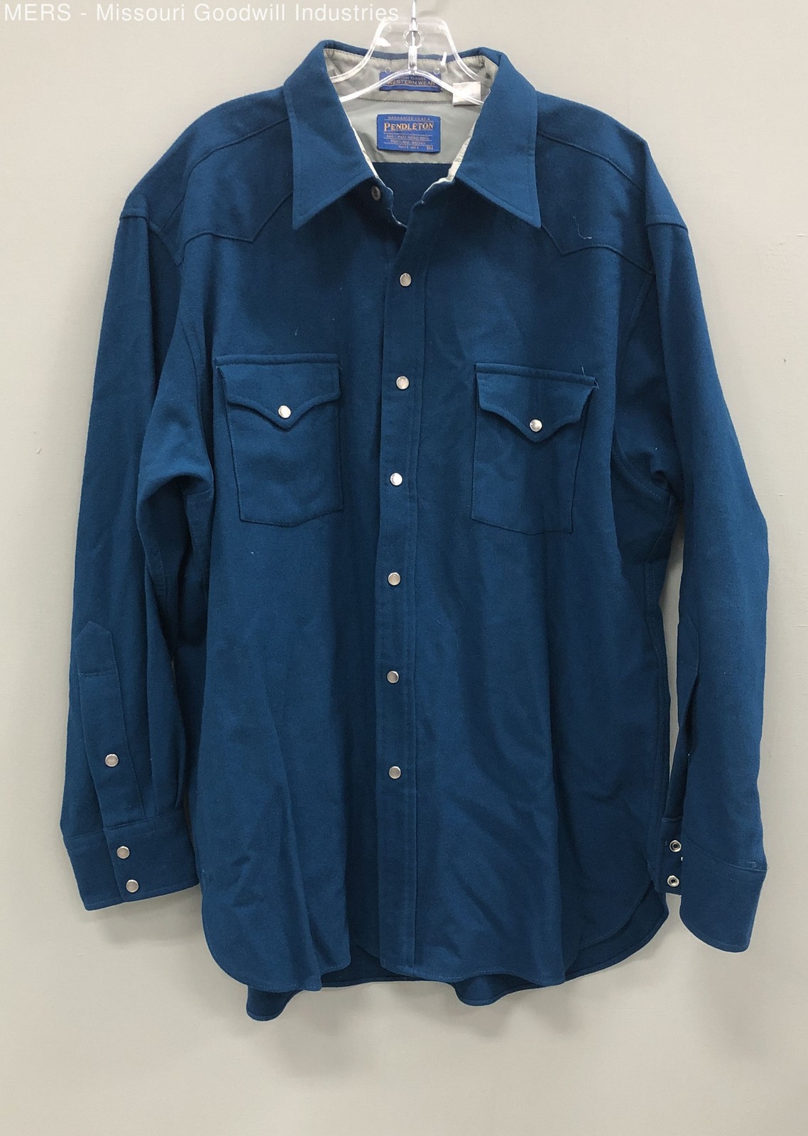Pendleton Men Blue Solid Button-Down Flannel Shir… - image 1