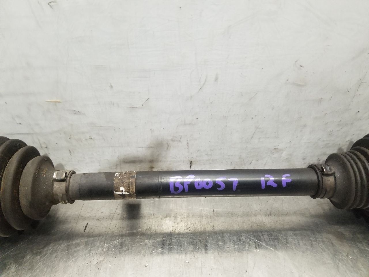 Maserati Ghibli 2014-2014 FRONT+RIGHT+OUTER Axle shaft