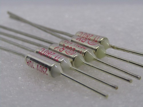 RY Fuse Temperature Thermal 250V 10A 280C 536F Axial 10 amp 280°C 536°F TF 280 - Picture 11 of 22