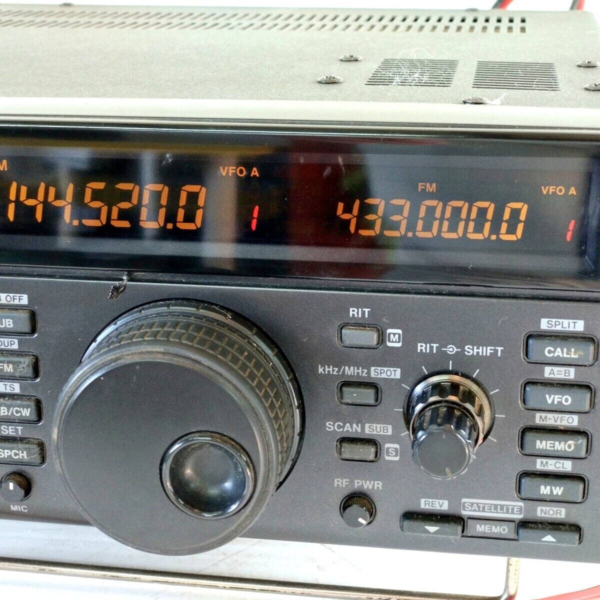 ICOM IC-821D KV208(J-mark) 144/430MHz All-mode Transceiver ICOM IC-821D KV208(J-mark) 144/430MHz All-mode Transceiver
