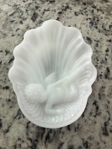 Milk Glass Cherub Avon Soap Dish Vtg