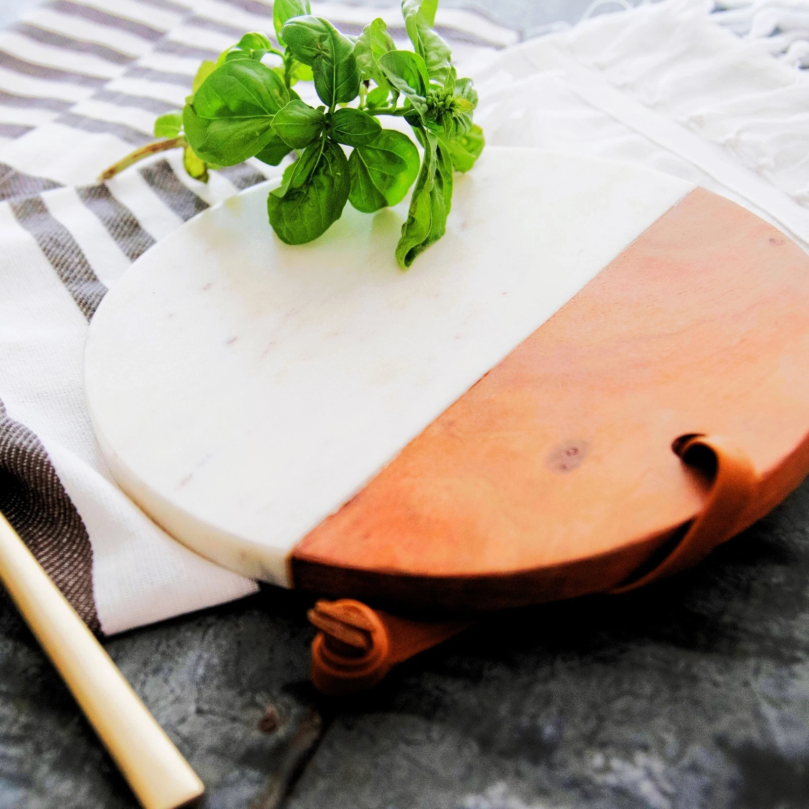 Foreside Home & Garden Serving Cutting Board - Thumbnail 4