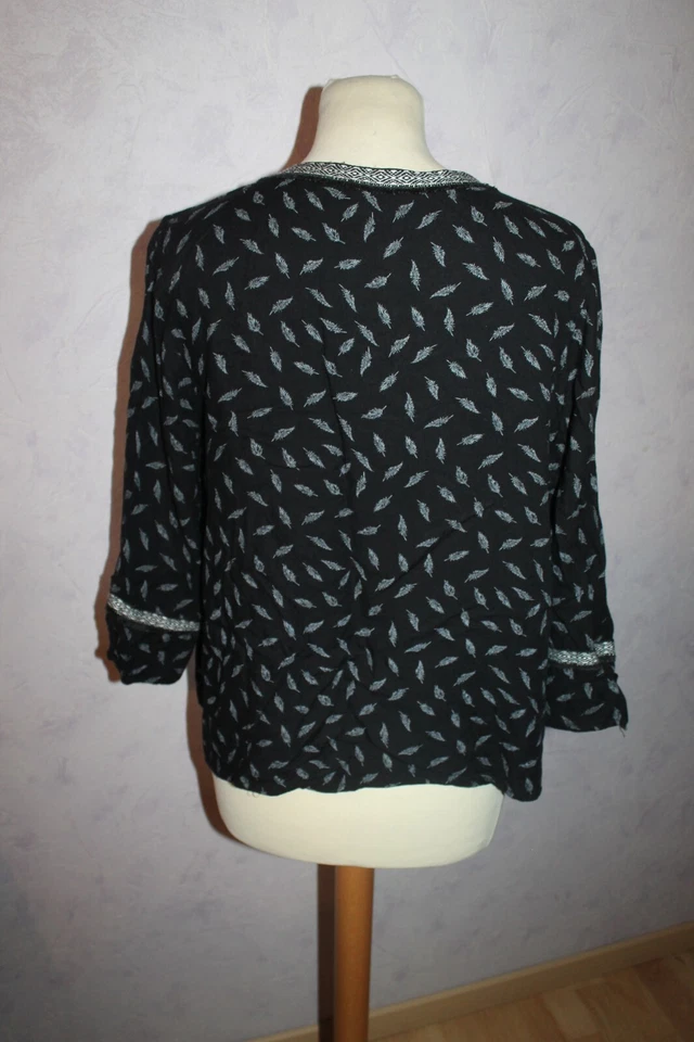 GILET COURT / BOLERO FEMME °°° PULL & BEAR °°° TAILLE S - Photo 4/4