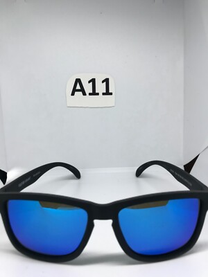 YA−MAN STA-205L BLUE Coleman CHILLER 42-Can Insulated Soft Cooler Bag with Wheels