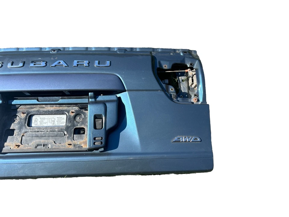 Puerta trasera para 03-06 Subaru Baja OEM luz azul Foto 3 de 4