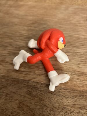 KNUCKLES THE ECHIDNA SONIC THE HEDGEHOG 2  ACTION FIGURE McDonald s TOY