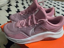 womens nike legend essential