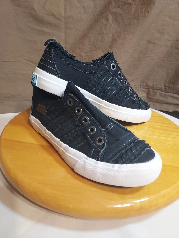 NUEVO Zapatos Deportivos Blowfish Malibu Para Mujer 6.5 Negro Parlane Sin Cordones Envejecidos.  Foto 2 de 4