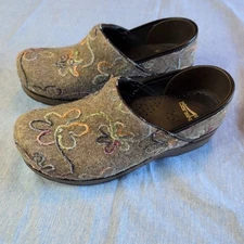DANSKO Felted Clog Shoe Brown Embroidered Flowers 39 8.5-9 Nurse Kitchen Unique 