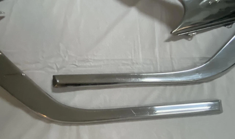 Pontiac Star Chief 1955 moldura de puerta L & R Foto 4 de 4